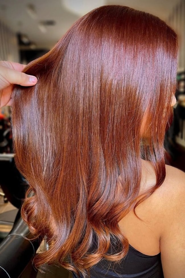 Burnt Copper Auburn Mid-Back Waves — Dark Auburn Hair