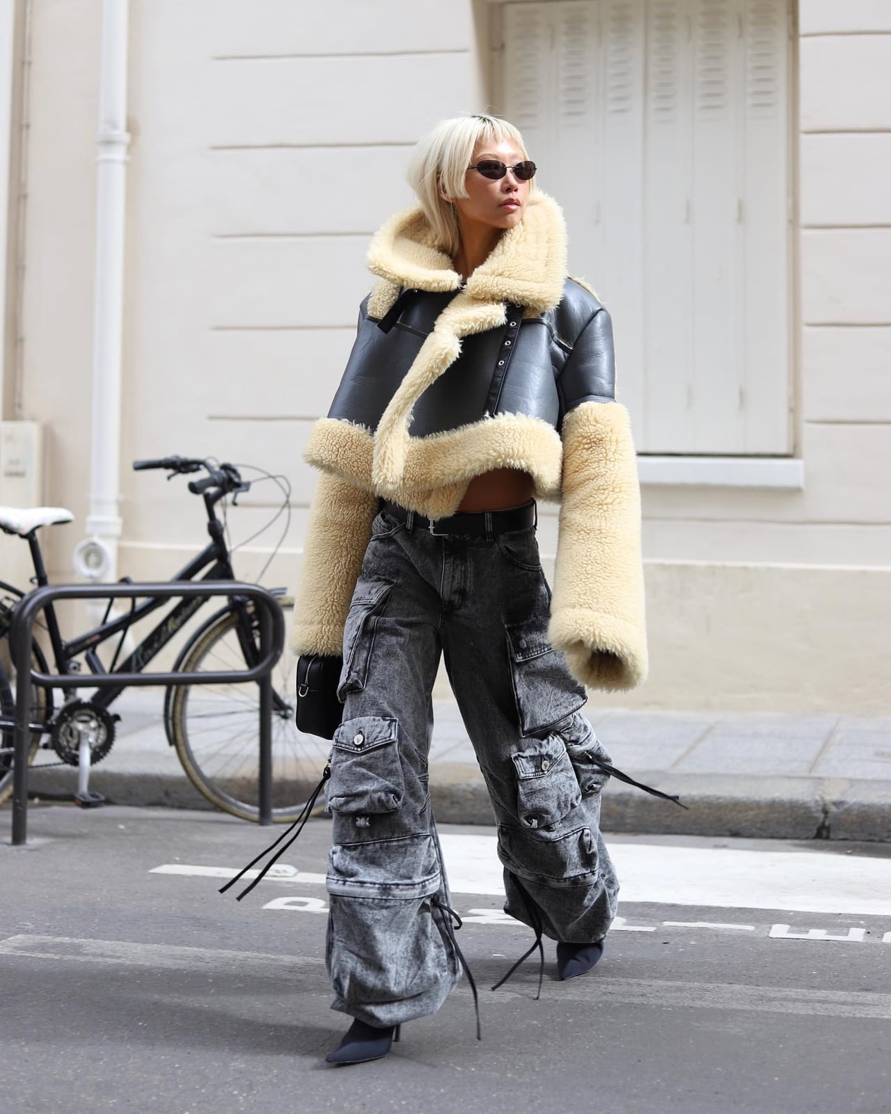 Steal The Spotlight With This Edgy Street Style Outfit