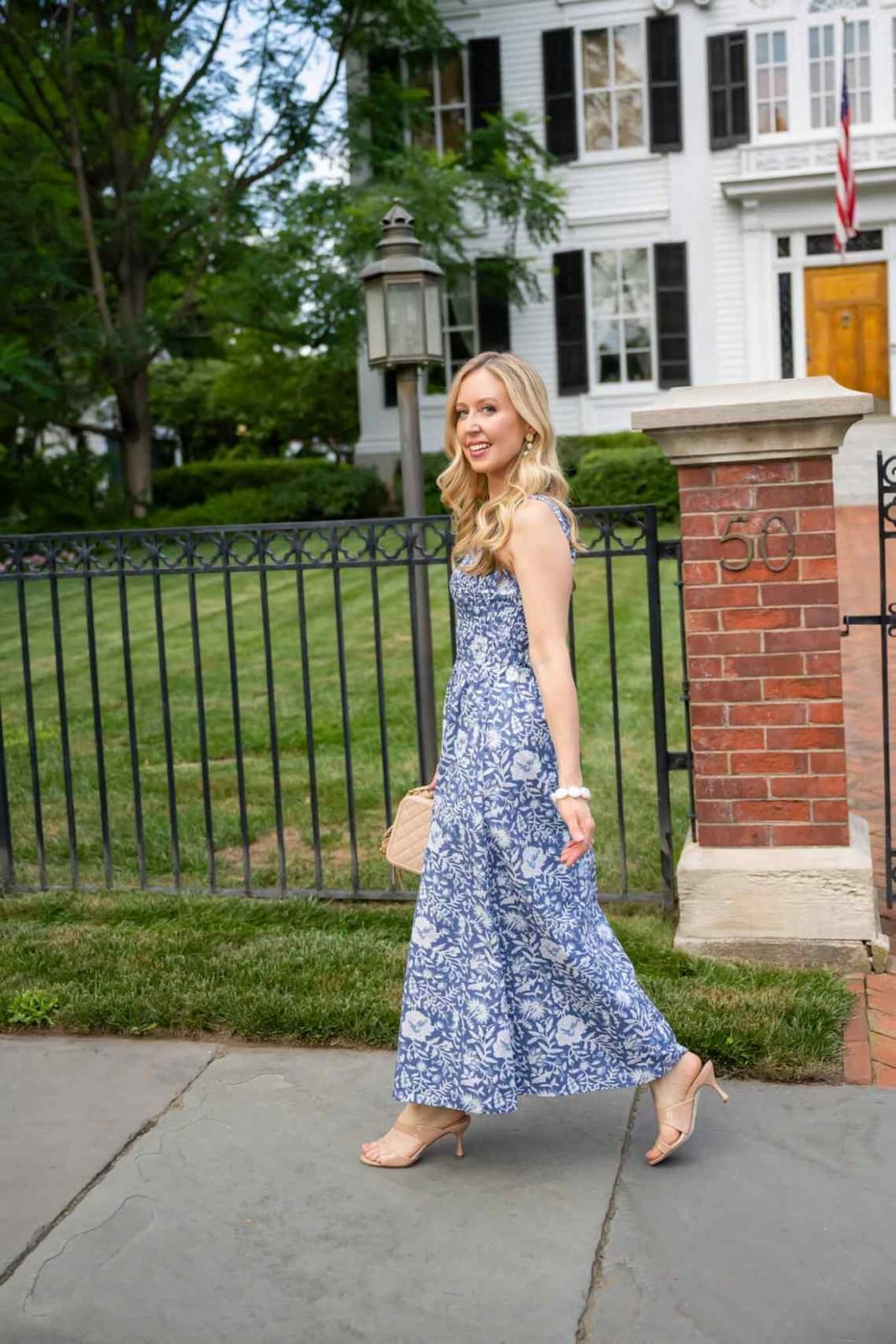 Blue and White Floral Maxi Dress for Summer Evenings Blue and White Floral Maxi Dress for Summer Evenings — Elegant Feminine Outfits