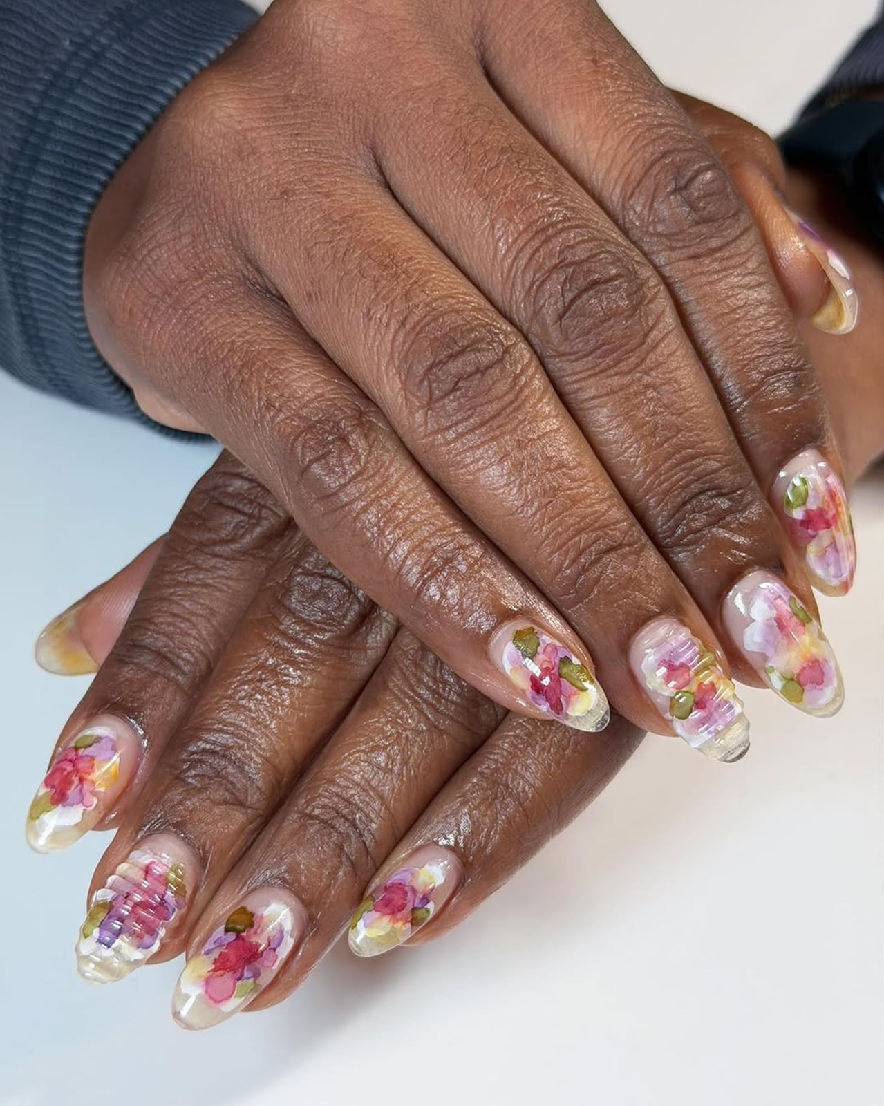 Medium Almond Watercolor Floral Nails Medium Almond Watercolor Floral Nails — Elegant Korean Nail Art