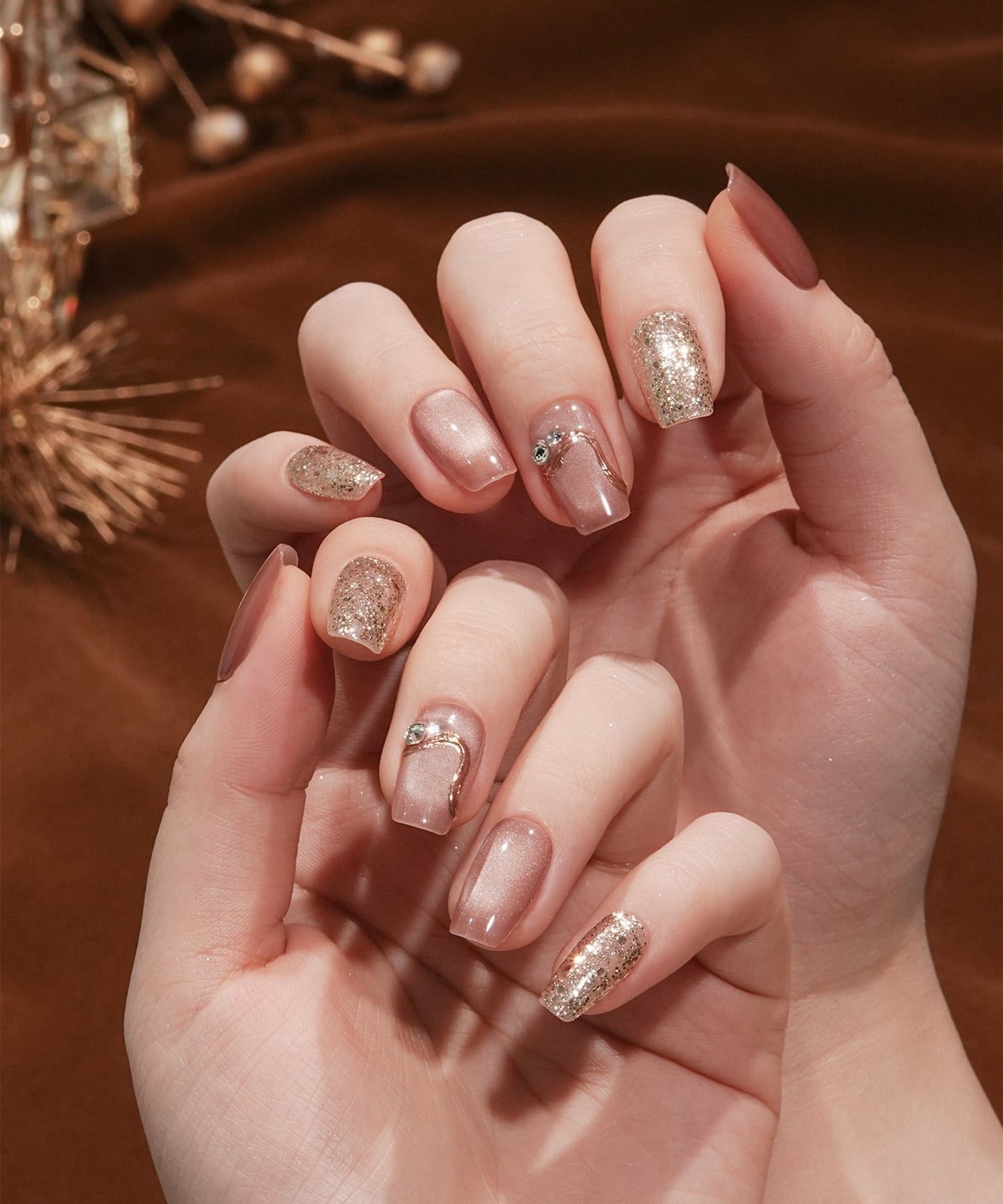 Medium Almond Nude Beige Shimmer With Gold Accents Medium Almond Nude Beige Shimmer With Gold Accents — Elegant Korean Nail Art