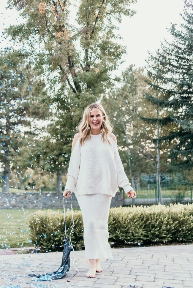 Cream Knit Set with Blue Confetti — Gender Reveal Outfits