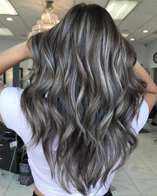 Mid-Back Wavy Hair With Gray Silver Highlights — Gray Blending