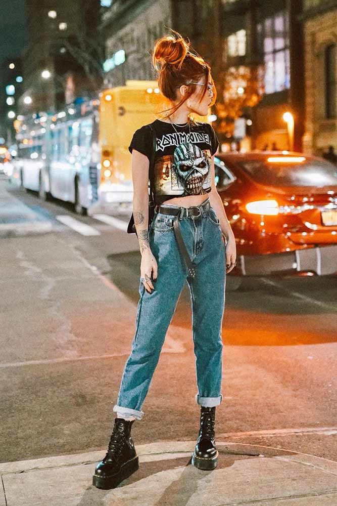 Band T-Shirt with Light Wash Rolled Jeans — Grunge Style