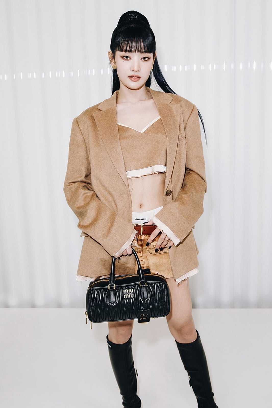 Oversized Blazer and Denim Shorts Oversized Blazer and Denim Shorts — K-pop Outfits