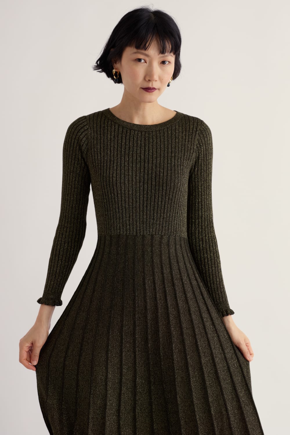 Dark green ribbed knit dress with metallic threads — Knitted Dresses