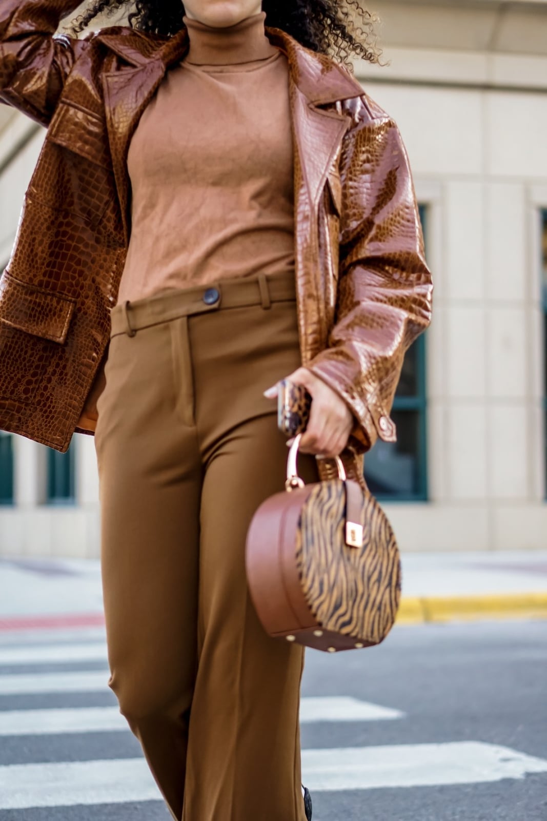 Croc-Effect Jacket With Matching Trousers — Leather Jacket Outfits Women