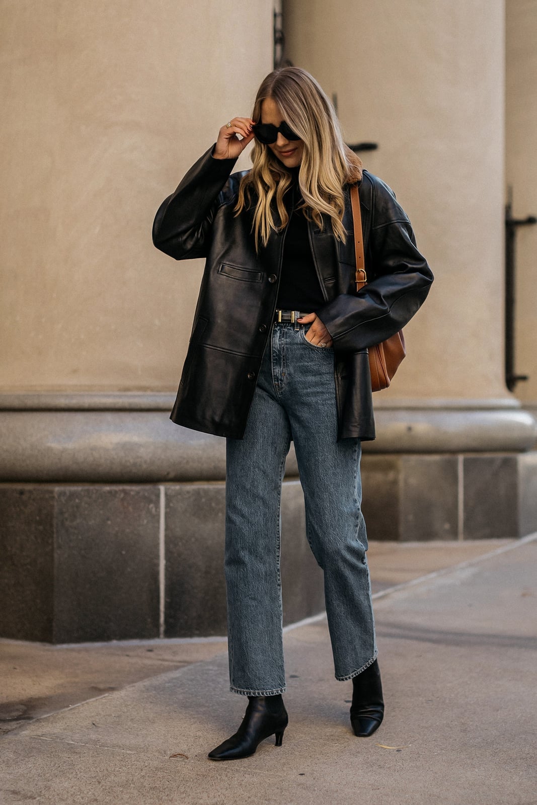 Oversized Jacket With Turtleneck And Jeans — Leather Jacket Outfits Women