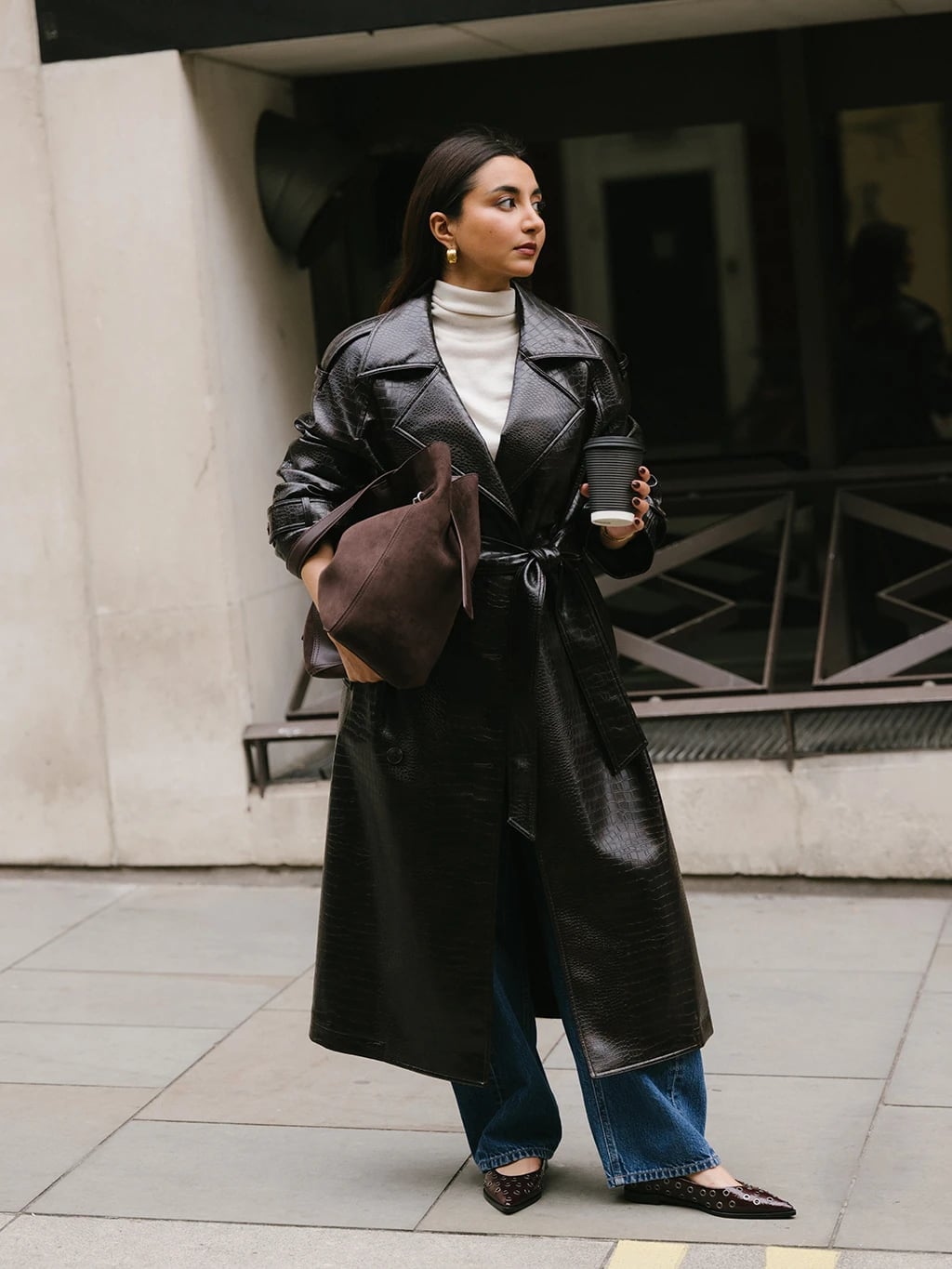 Croc-Effect Trench With White Turtleneck — London Outfits