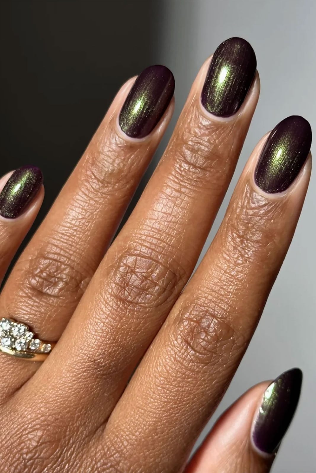 Plum Metallic Shimmer Medium Oval Nails — Metallic Nails