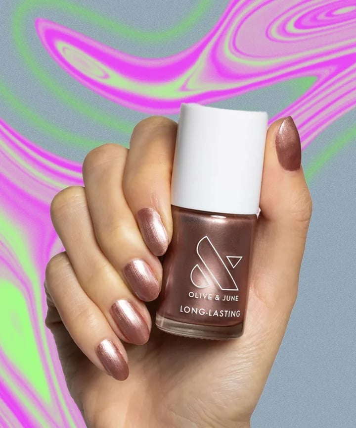 Bronze Metallic Mirror Medium Oval Nails — Metallic Nails