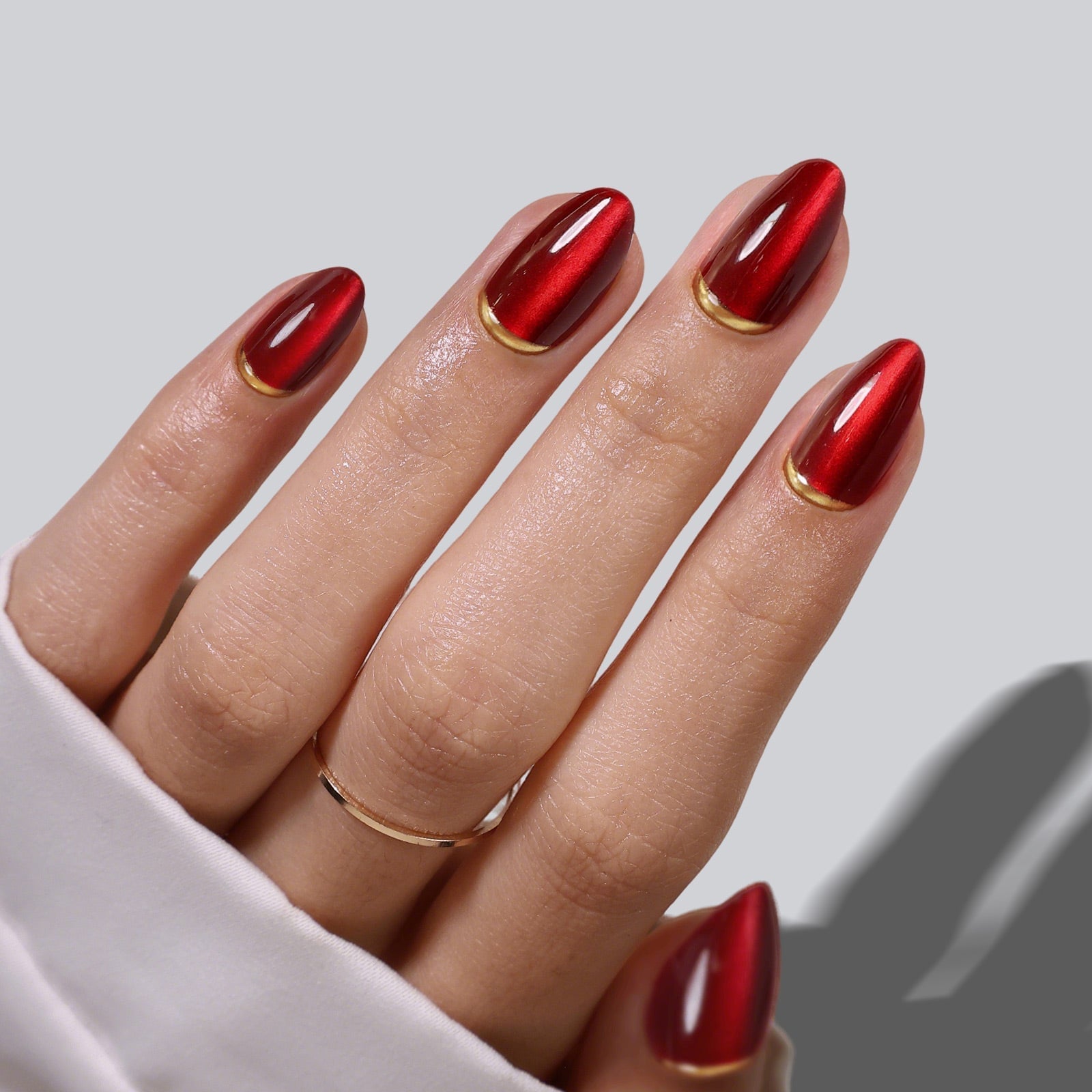 Dark Red Cat Eye Short Almond Nails — Metallic Nails