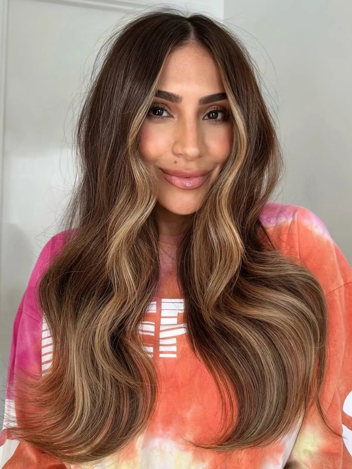 Shoulder Medium Brown With Face-Framing Highlights — Mocha Brown Hair