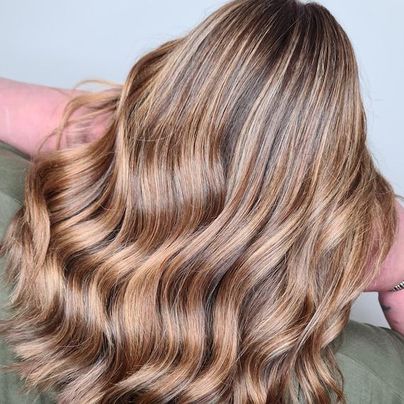 Mid-Back Dimensional Mocha Brown With Highlights, Wavy — Mocha Brown Hair