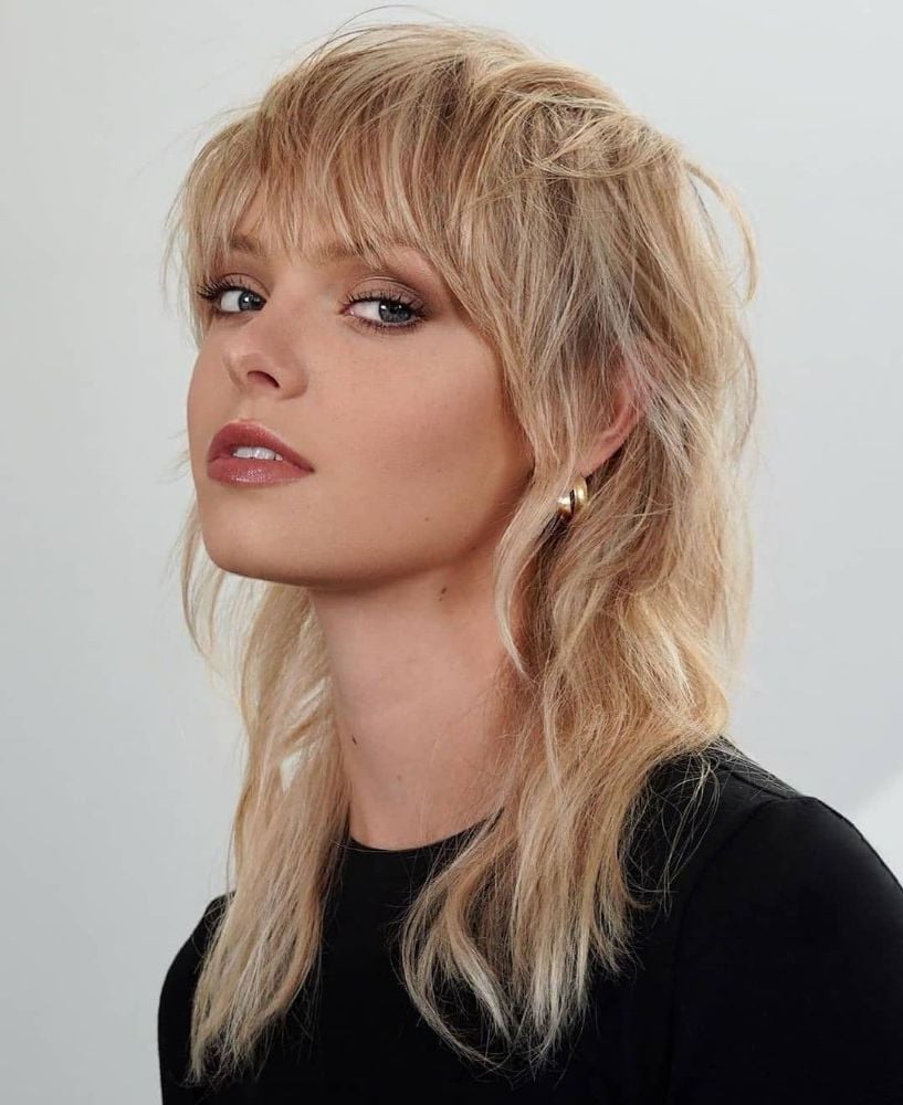 Ash Blonde Mullet With Curtain Bangs Ash Blonde Mullet With Curtain Bangs — Mullet Hairstyles