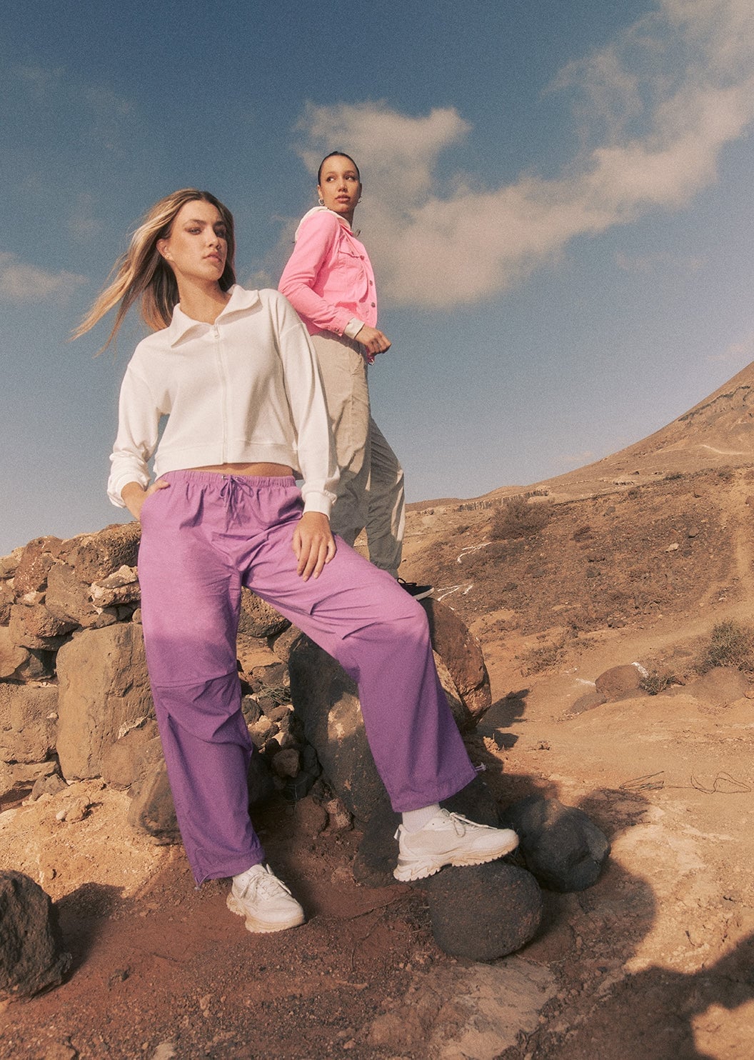 Functional Outdoor Look With Purple Cargo Pants — Outdoor Outfit