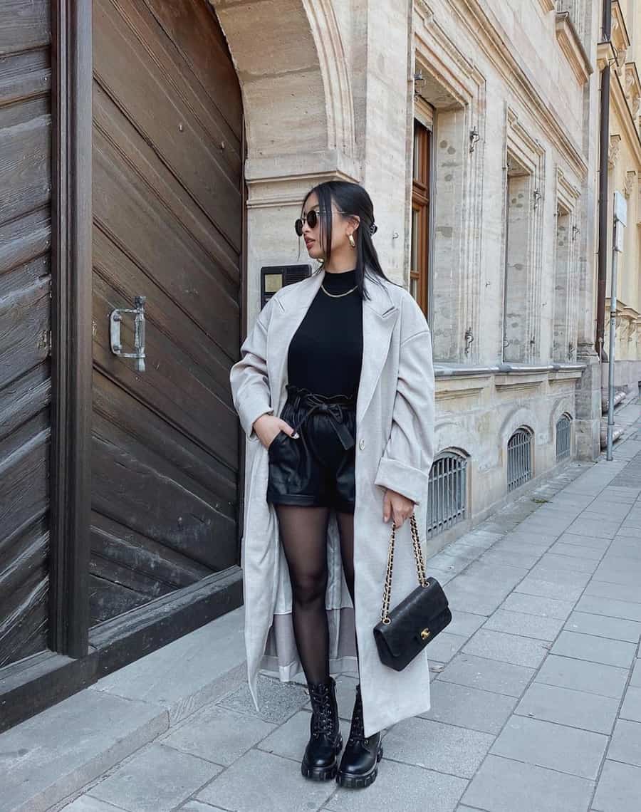 Sheer black tights with leather shorts and a wool coat — Outfits with Tights