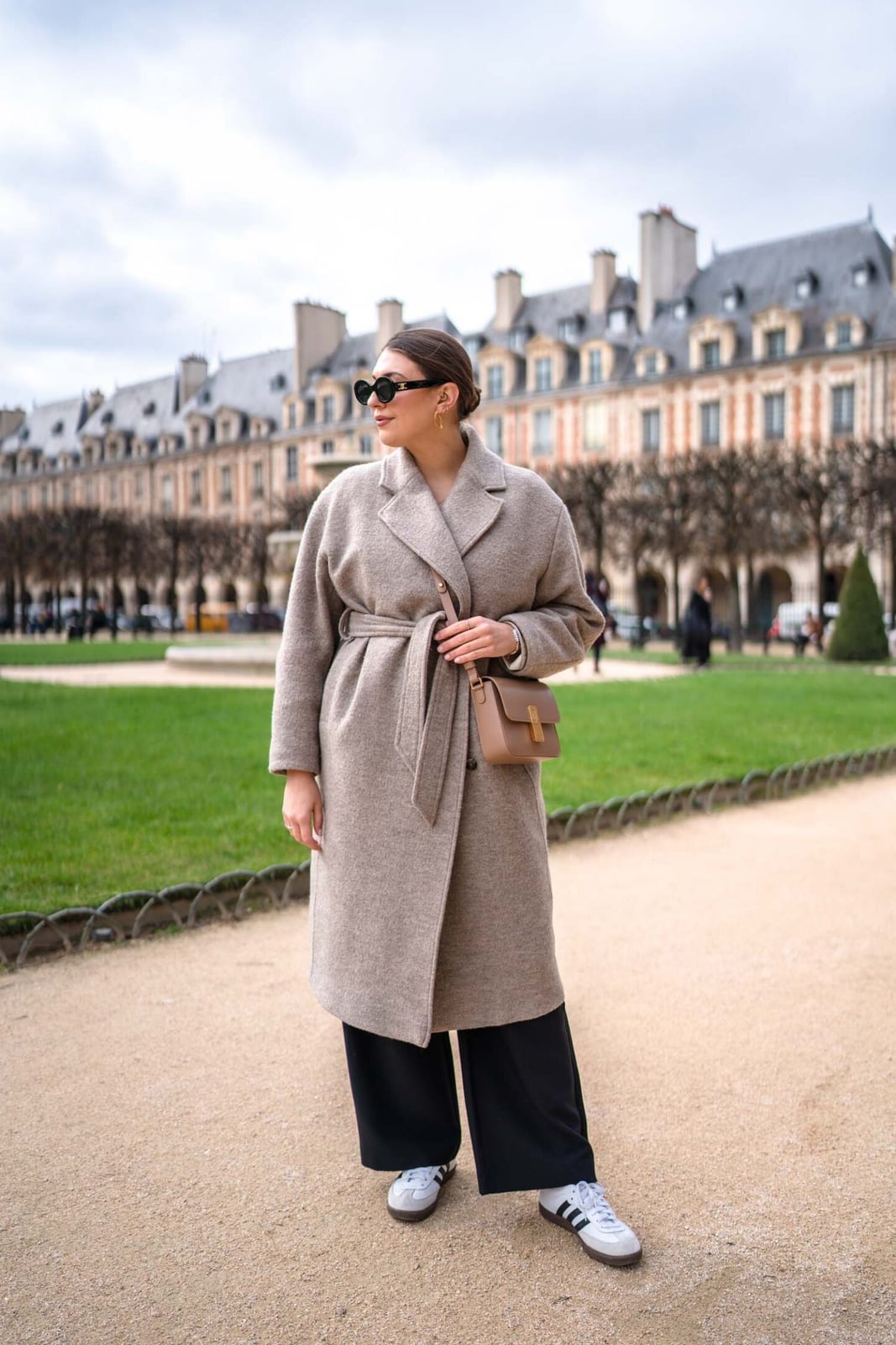 Oversized belted coat with wide-leg trousers — Parisian Style