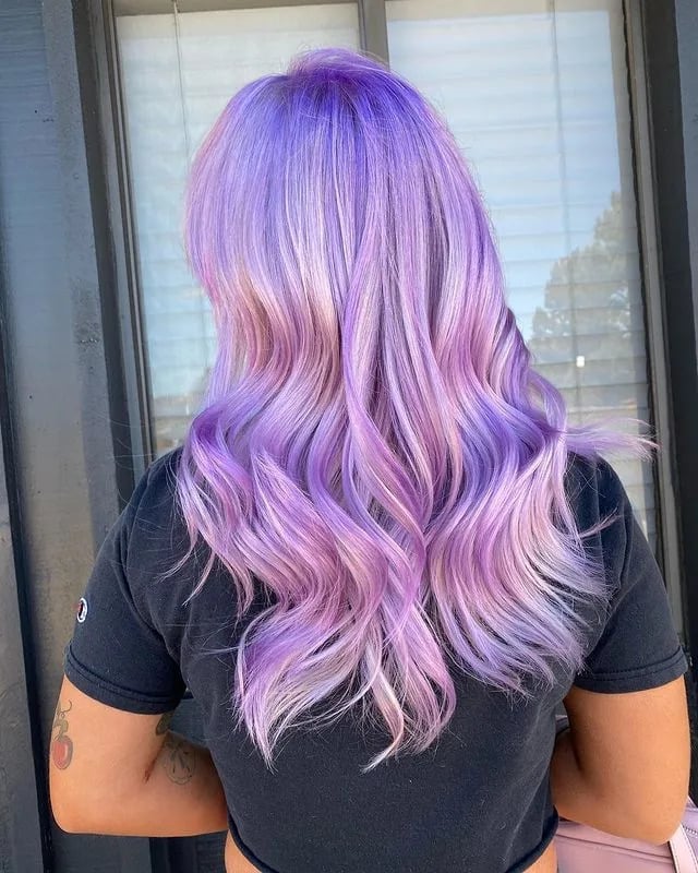 Mid-Back Lilac and Pink Blend Waves, Creating A Seamless Gradient — Purple Hair Dye Inspiration