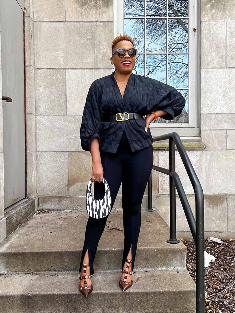 Kimono jacket with split-hem leggings for dinner Kimono jacket with split-hem leggings for dinner — Restaurant Outfit