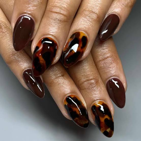 Tortoiseshell and Solid Brown Medium Almond Nails — Russian Manicure Inspiration