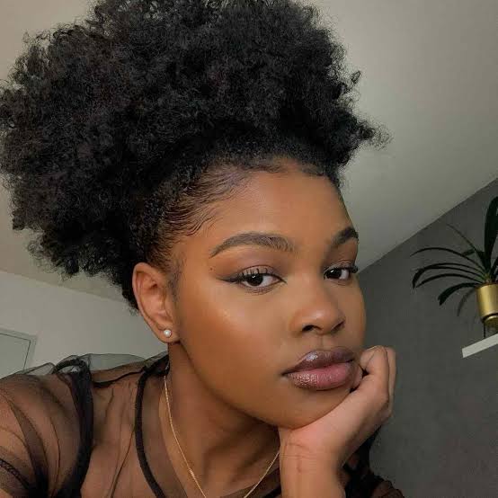 Voluminous Shoulder-Length Afro Puff, Black Voluminous Shoulder-Length Afro Puff, Black — Simple 4b Hairstyles