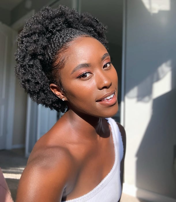 Shoulder-Length High Ponytail With Wispy Bangs Shoulder-Length High Ponytail With Wispy Bangs — Simple 4b Hairstyles