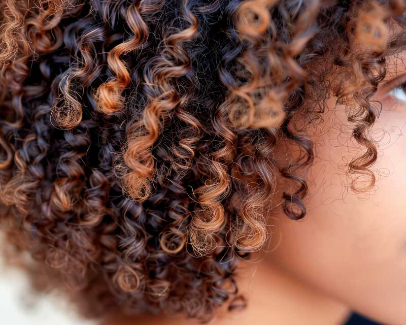 Defined Curly Hair With Blonde Highlights Defined Curly Hair With Blonde Highlights — Simple 4b Hairstyles