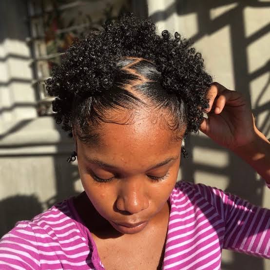 Short Twisted Puffs With Geometric Parting Short Twisted Puffs With Geometric Parting — Simple 4b Hairstyles