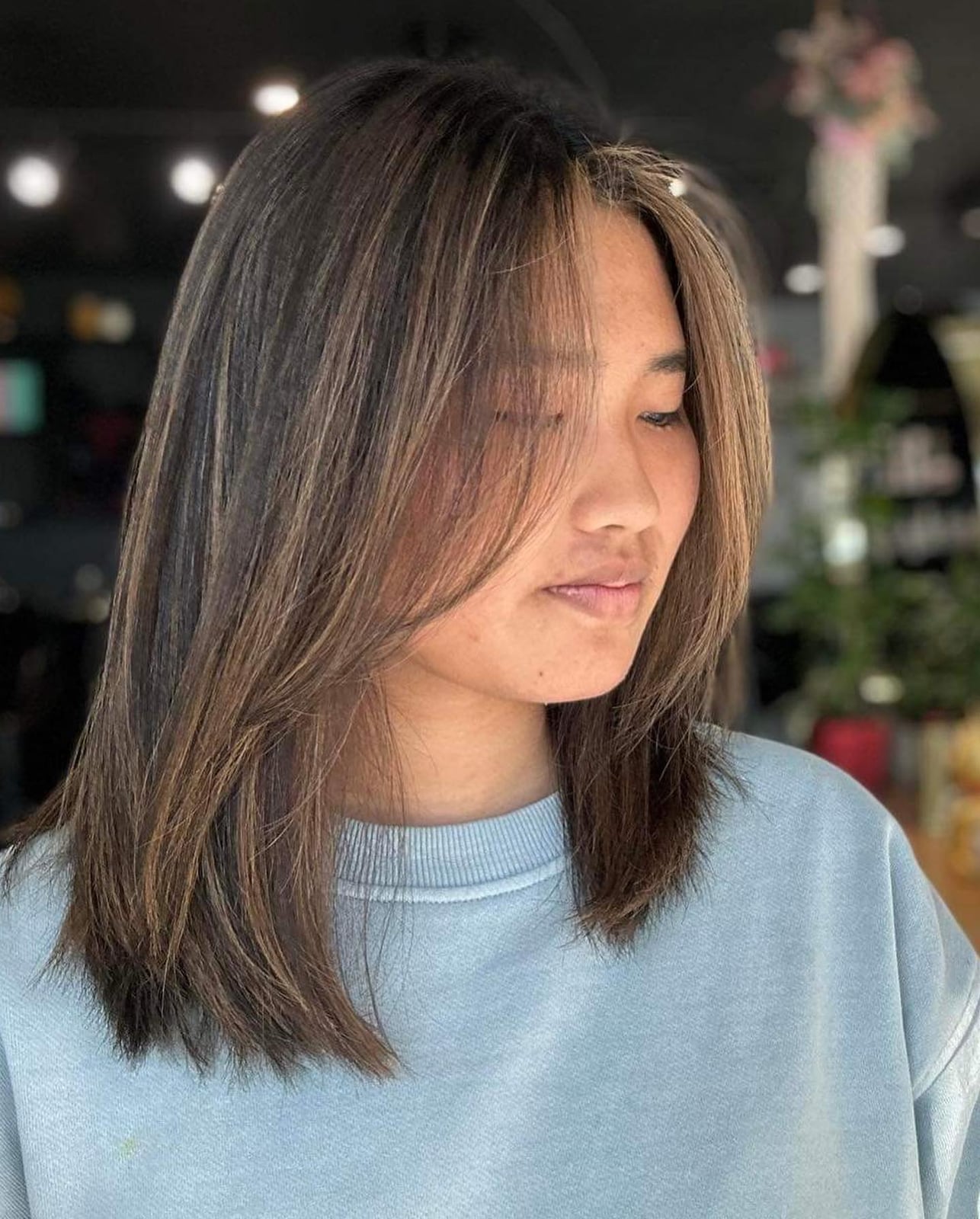 Shoulder Length Layers With Blonde Highlights Shoulder Length Layers With Blonde Highlights — Simple Asian Haircuts