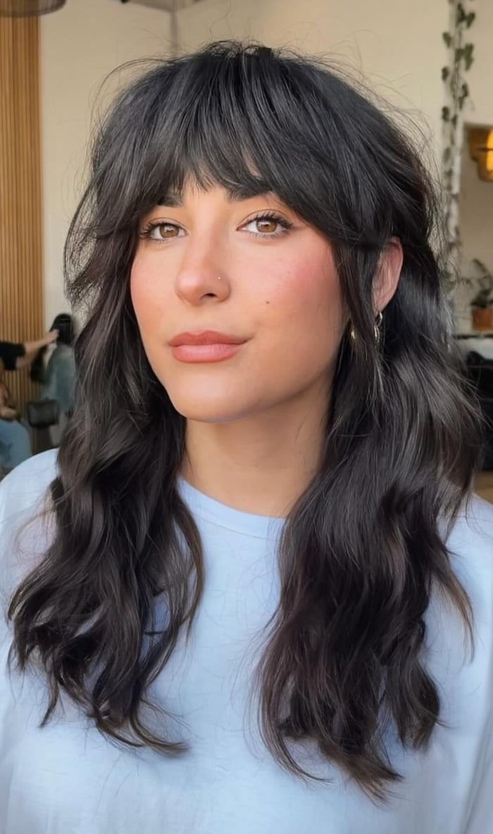 Collarbone Shag Wavy Blowout Wispy Fringe — Simple Bangs for Round Face