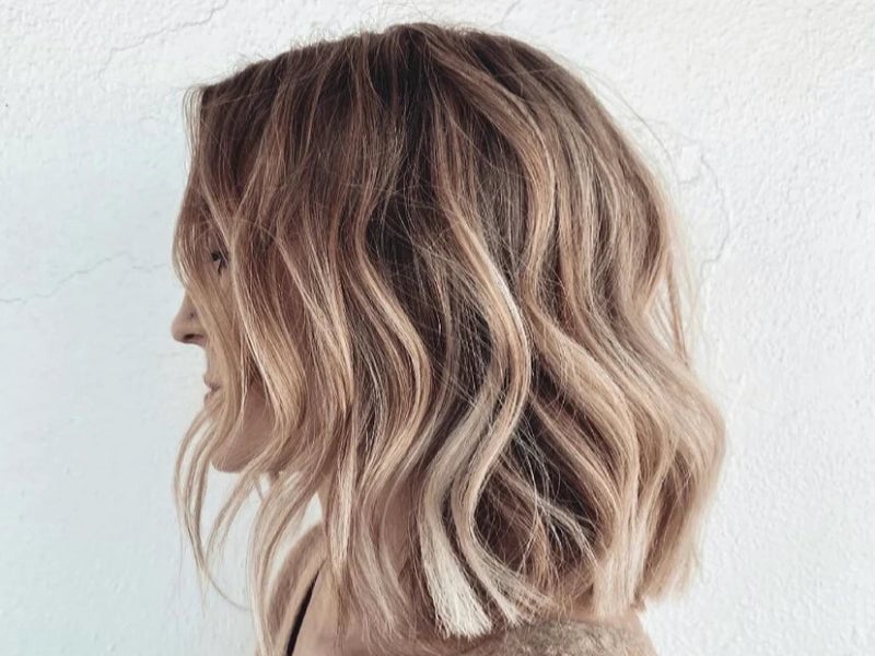 Loose beach waves with a textured knit sweater — Simple Beach Waves