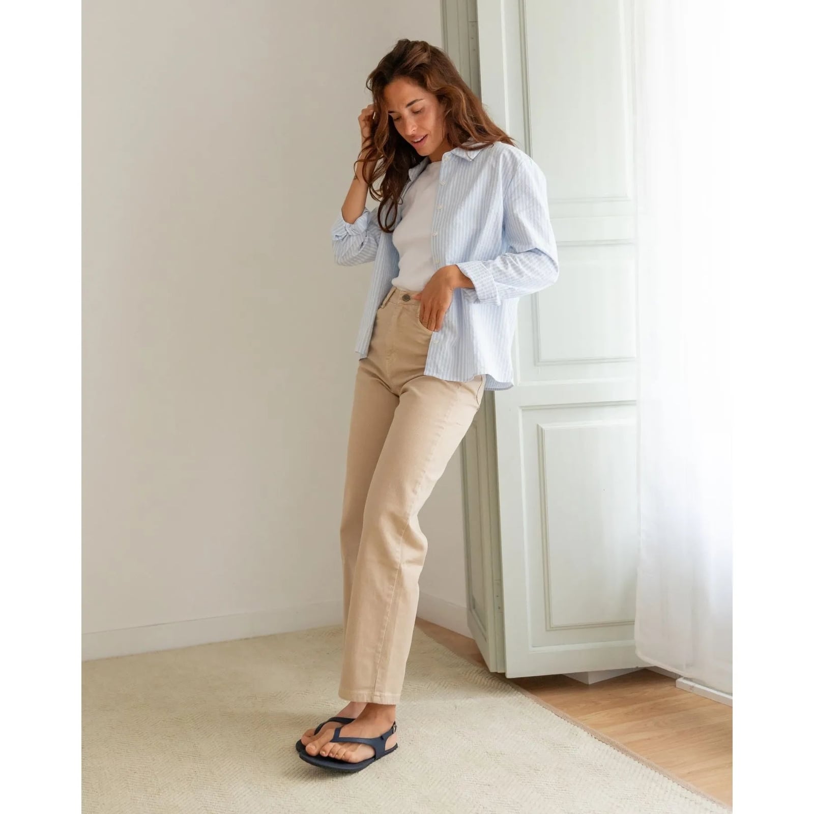 Straight-leg beige trousers with a striped shirt — Simple Beige Pants Outfits