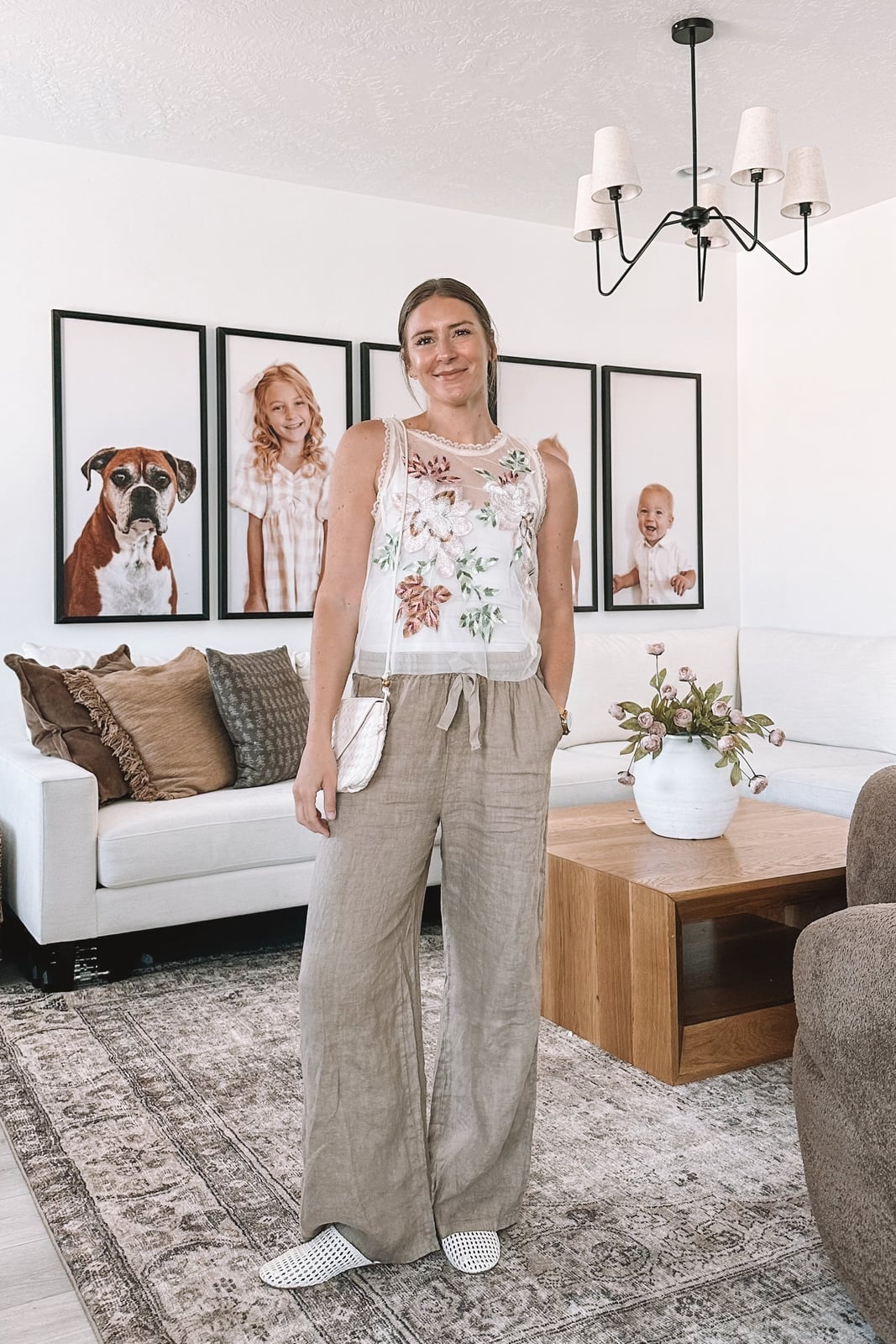 Beige wide-leg linen pants with an embroidered top — Simple Beige Pants Outfits