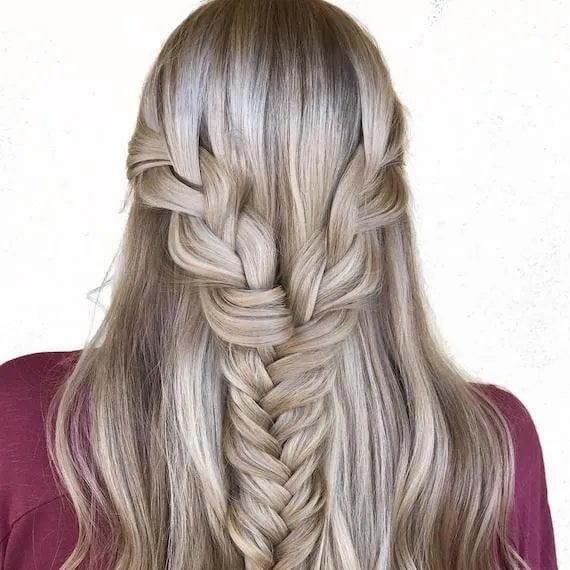 Honey Ash Blonde Half-Up Fishtail Braid Honey Ash Blonde Half-Up Fishtail Braid — Simple Blonde Braids