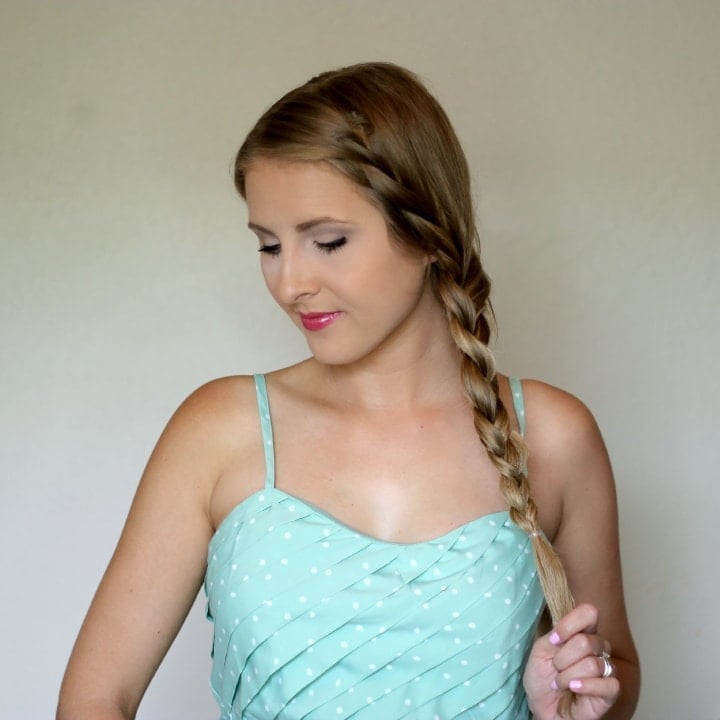 Shoulder Length Blonde Side Braid Shoulder Length Blonde Side Braid — Simple Blonde Braids