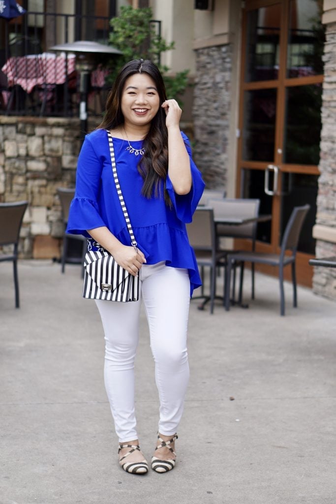 Royal blue peplum top with white skinny jeans Royal blue peplum top with white skinny jeans — Simple Blue Top Outfits