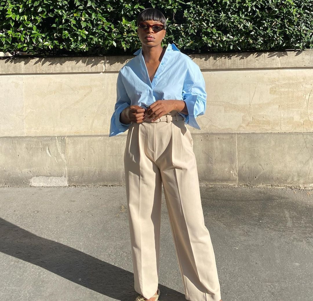 Crisp light blue shirt with straight-leg jeans and tan loafers Crisp light blue shirt with straight-leg jeans and tan loafers — Simple Blue Top Outfits