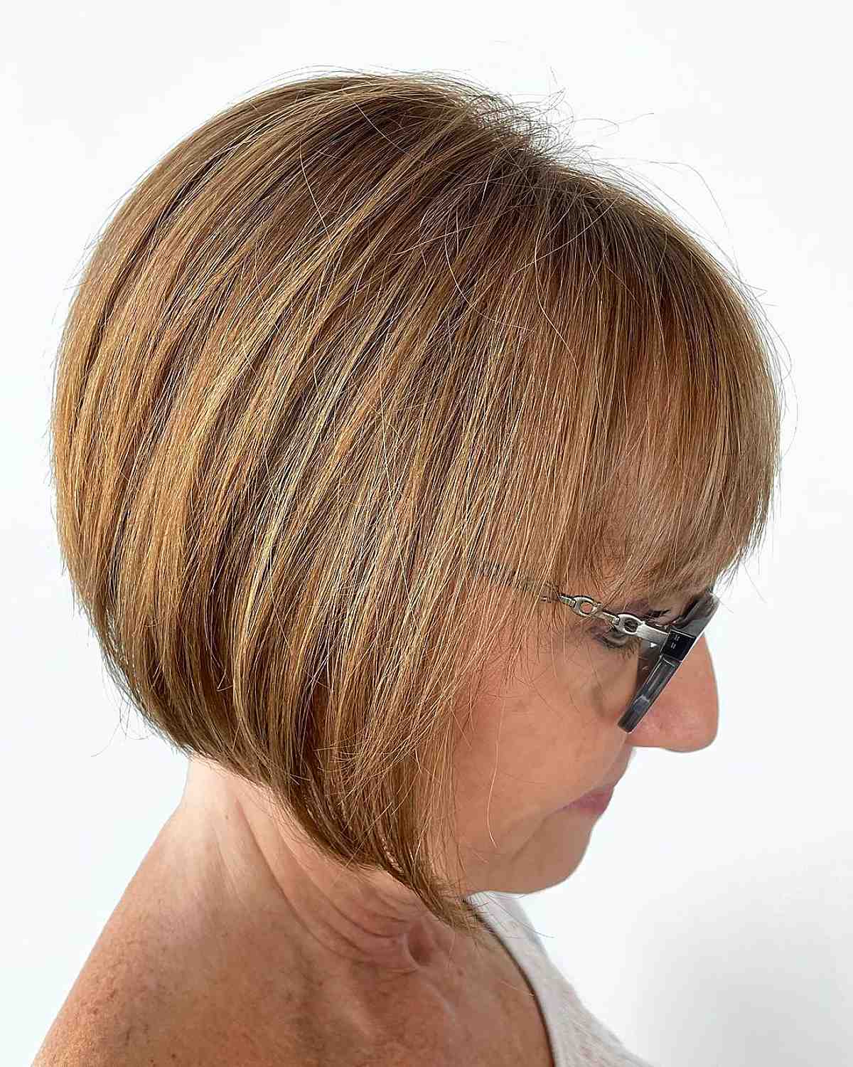 Collarbone Layered Bob Honey Blonde — Simple Bob Haircuts