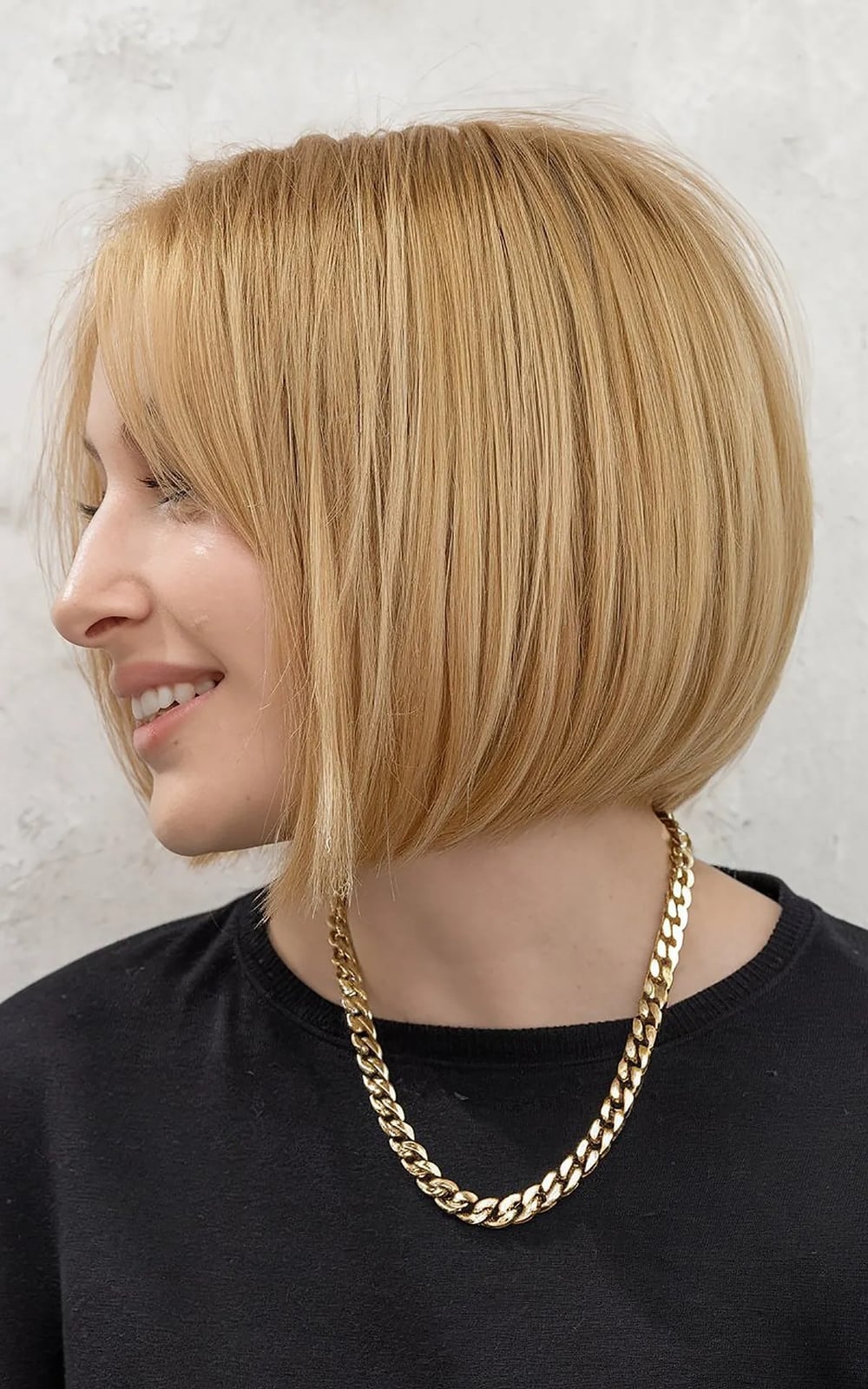 Sleek Ash Blonde Chin Bob — Simple Bob Haircuts