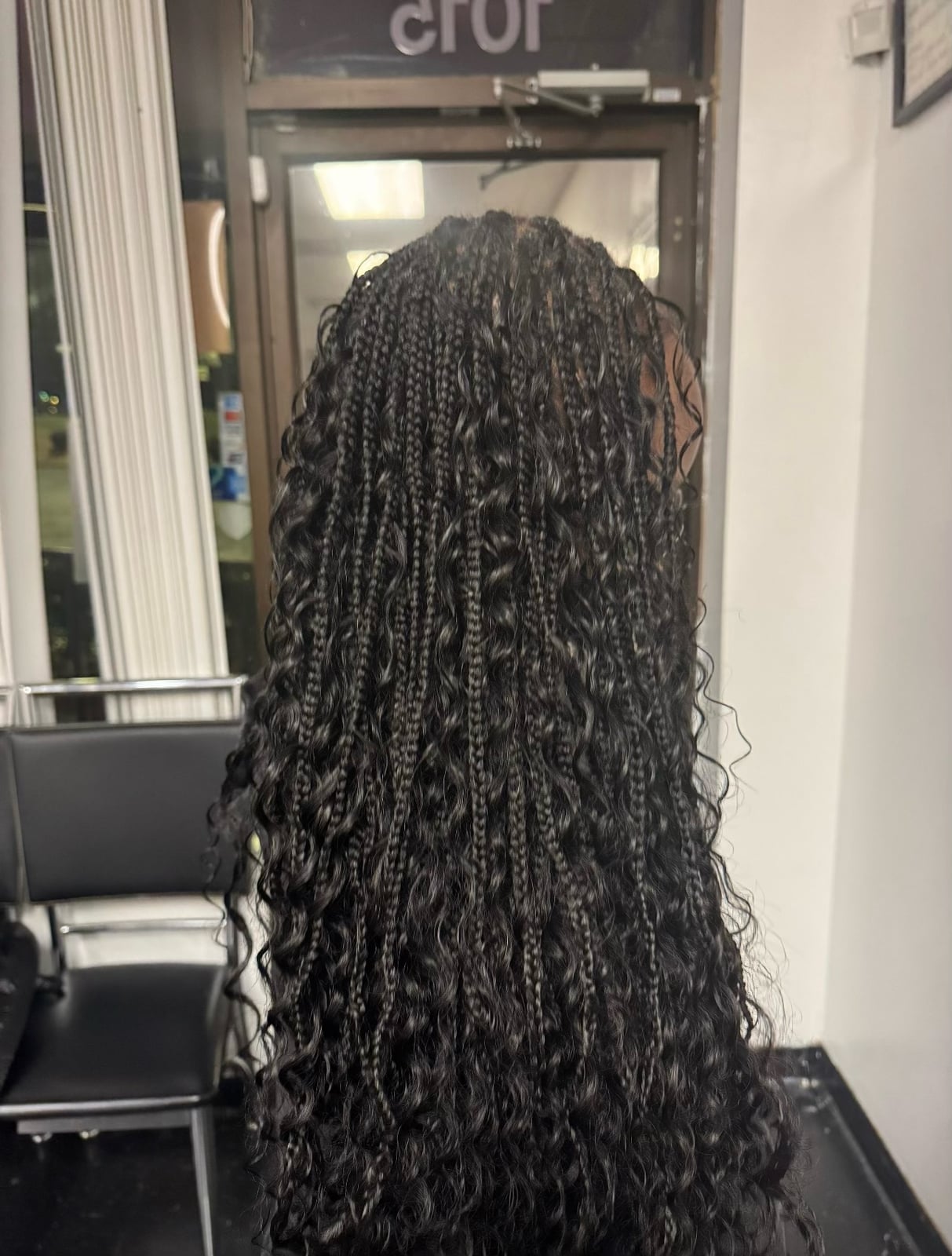 Mid-Back Dense Braids With Curly Texture Mid-Back Dense Braids With Curly Texture — Simple Boho Knotless Braids