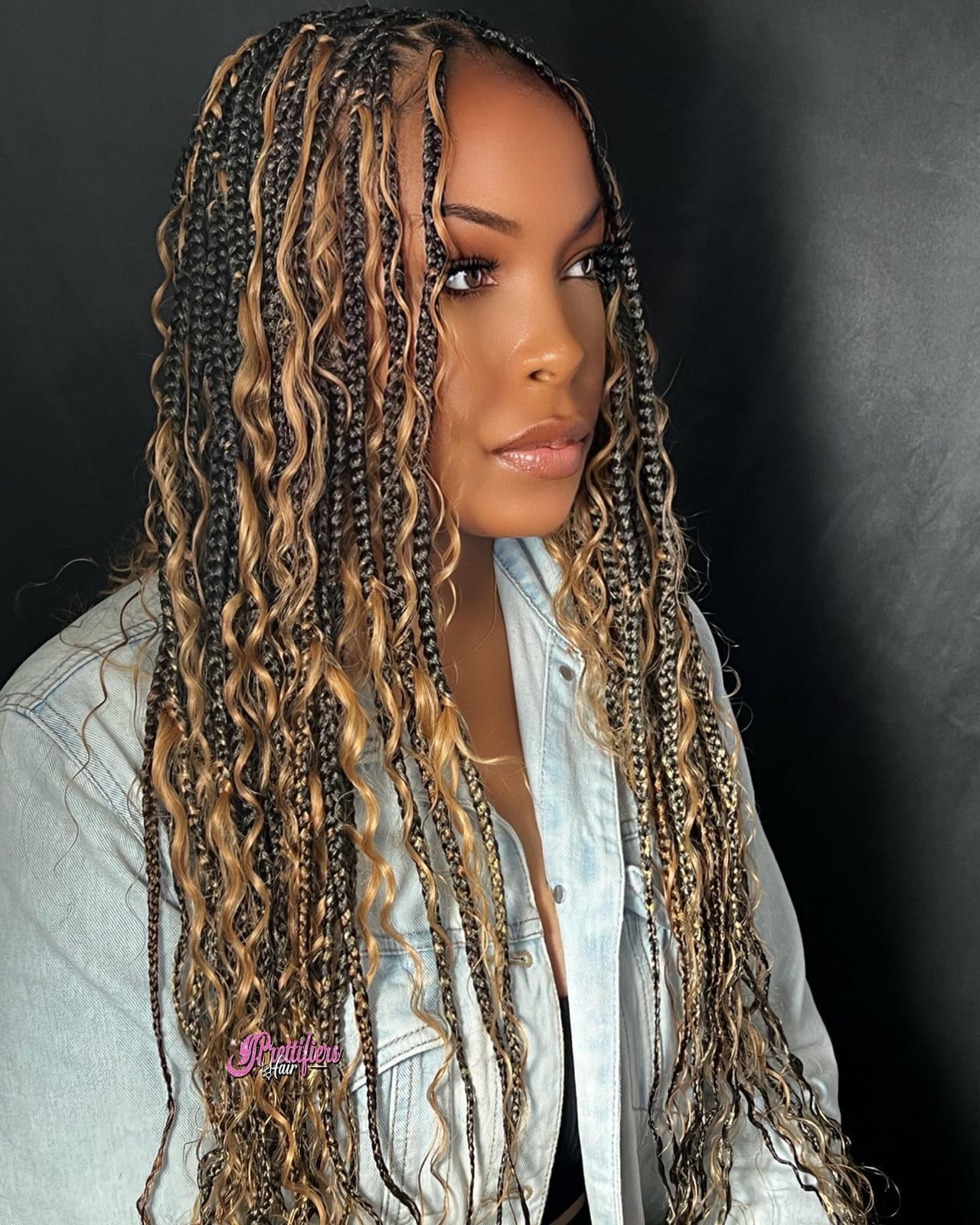 Mid-Back Boho Braids With Dimensional Color Mid-Back Boho Braids With Dimensional Color — Simple Boho Knotless Braids