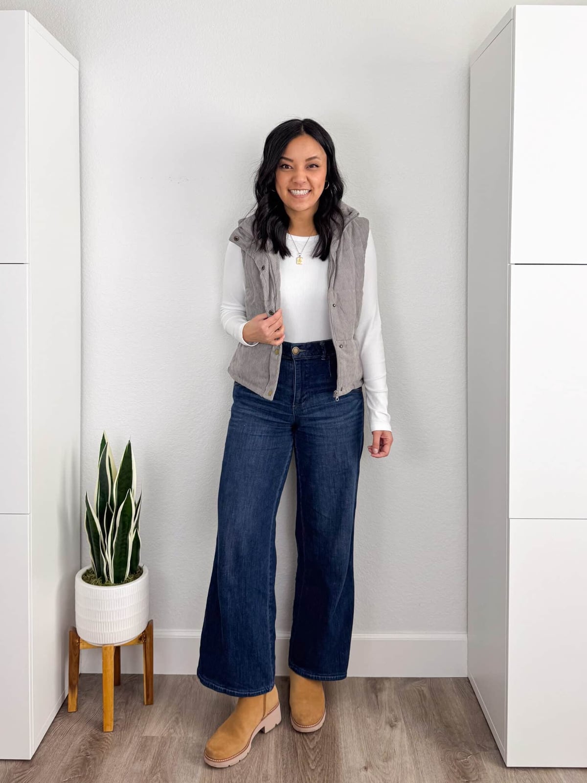 Quilted Vest With Wide Leg Jeans — Simple Boots Outfit Jeans