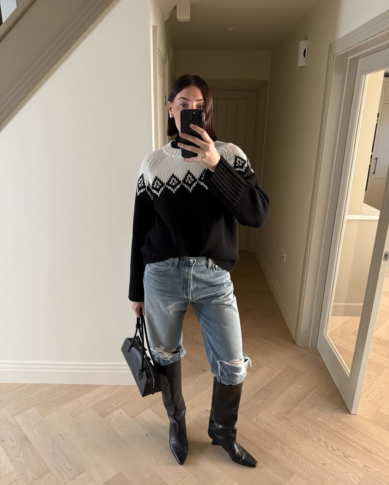 Patterned Sweater With Ripped Jeans — Simple Boots Outfit Jeans