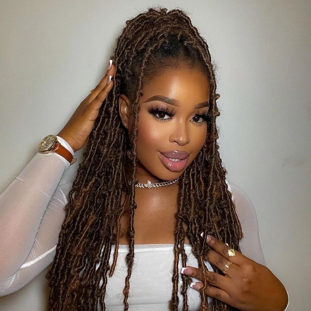 Mid-Back Brown Locs Ponytail With Blonde Highlights Mid-Back Brown Locs Ponytail With Blonde Highlights — Simple Braids Locs
