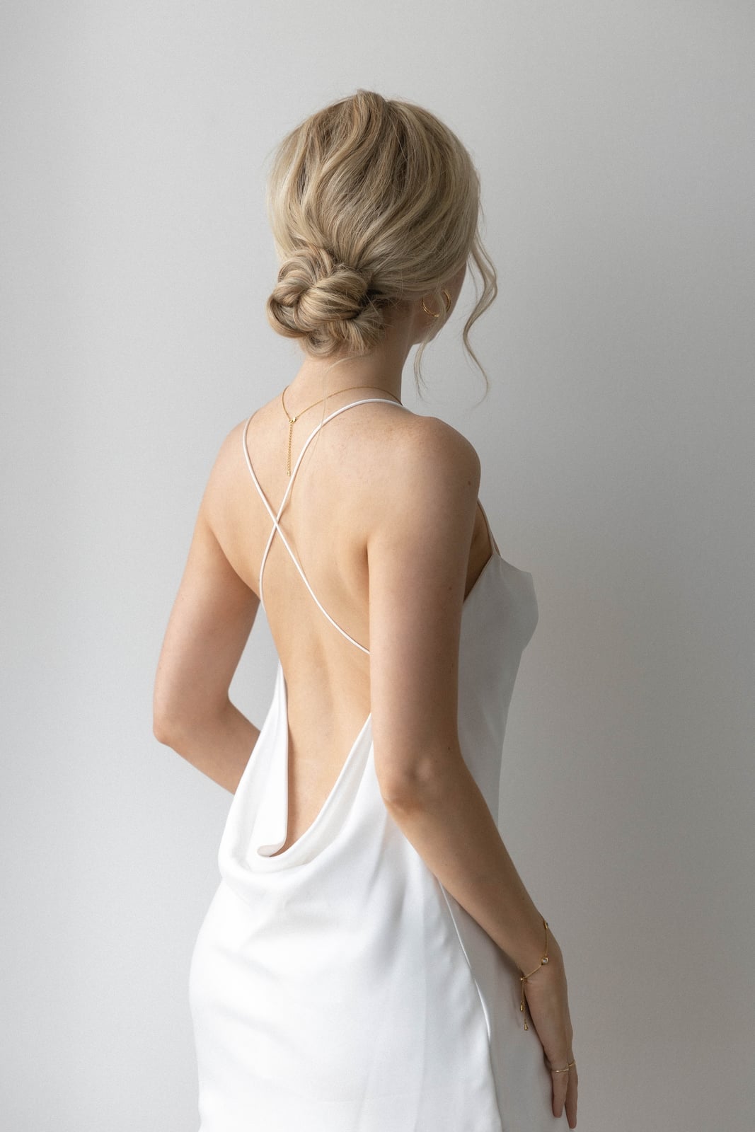 Minimalist Ash Blonde Sleek Bun — Simple Bridal Bun