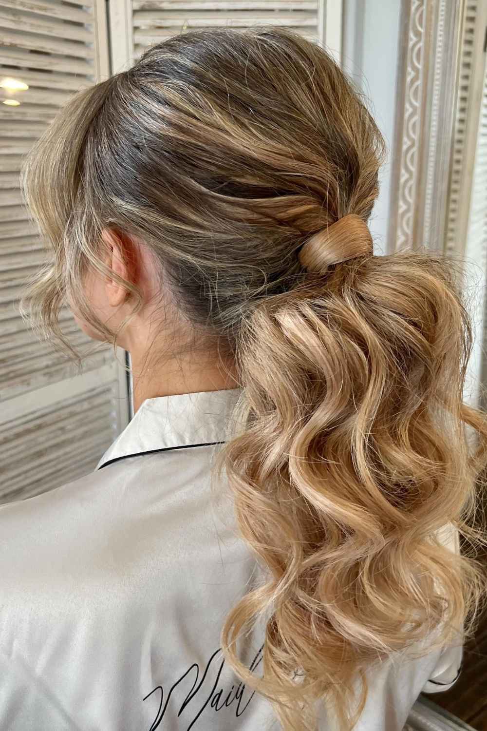 Honey Blonde Collarbone Ponytail with Curtain Bangs and Wavy — Simple Bridesmaid Ponytail