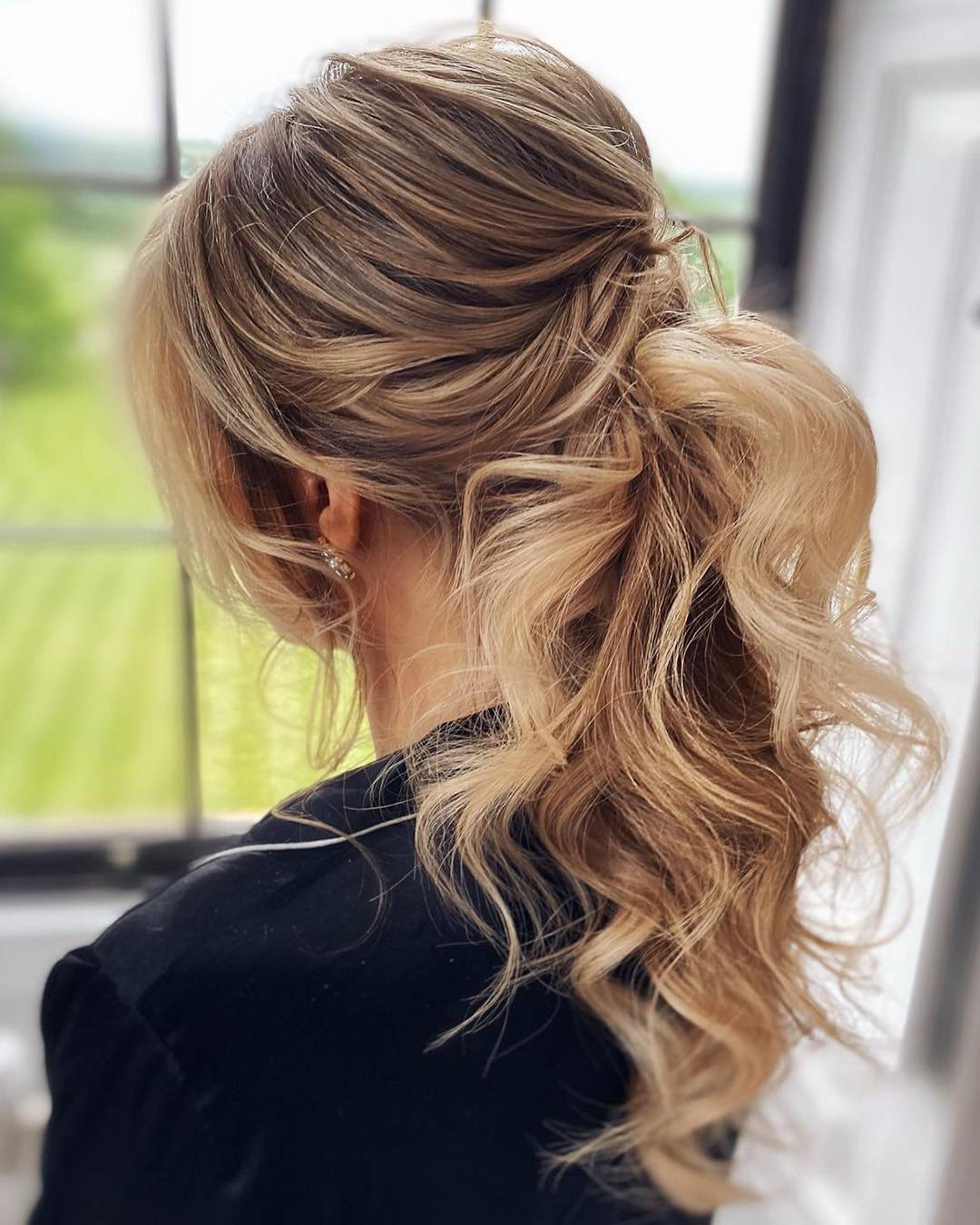 Ash Blonde Collarbone Ponytail with Wispy Bangs — Simple Bridesmaid Ponytail