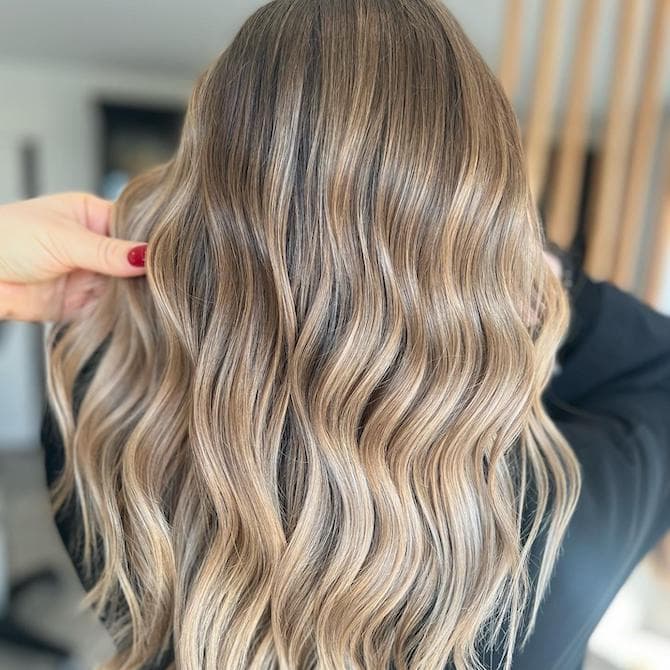 Shoulder Length Neutral Blonde Balayage — Simple Bronde Balayage
