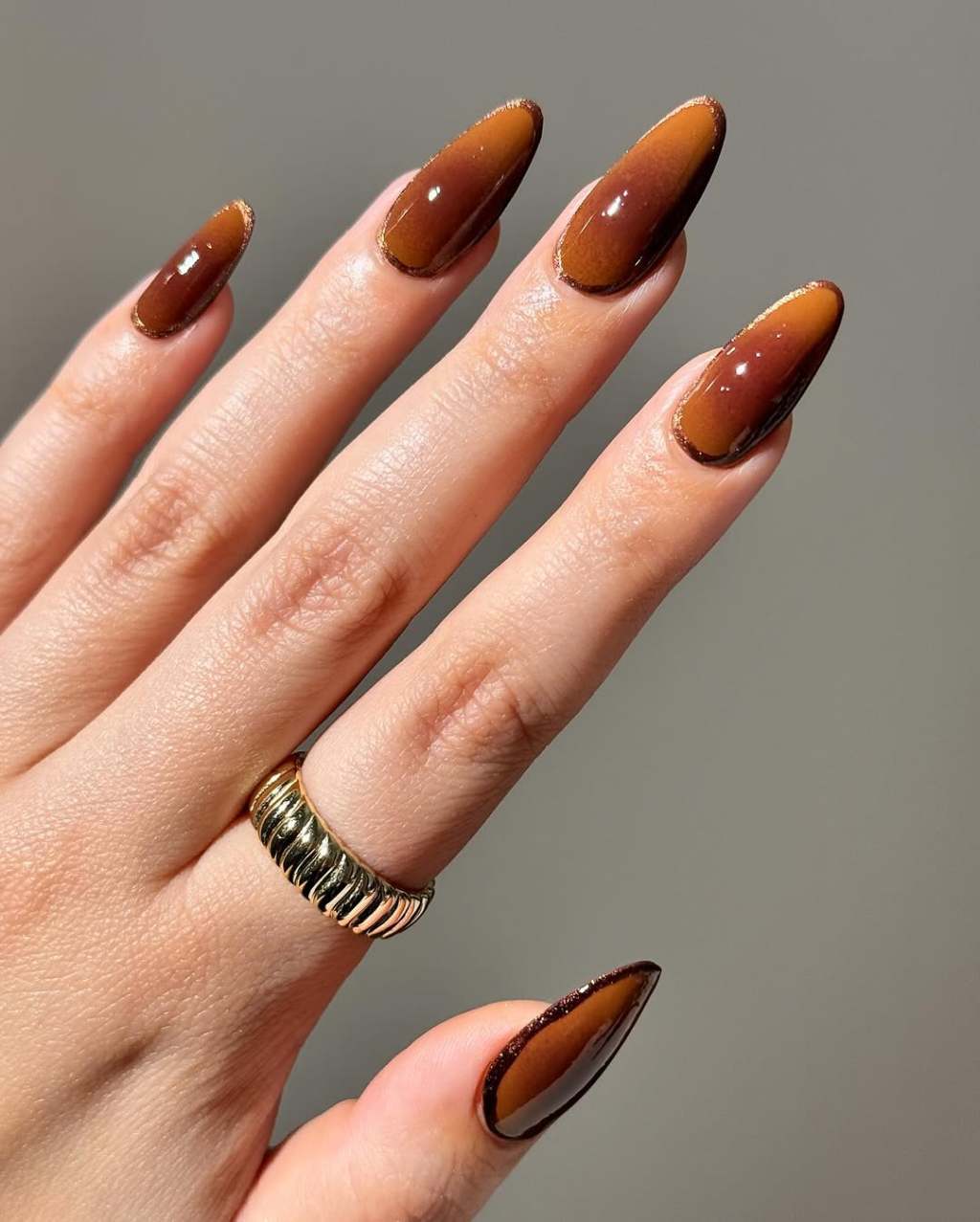Medium Almond Gold Line Accent — Simple Brown Ombre Nails